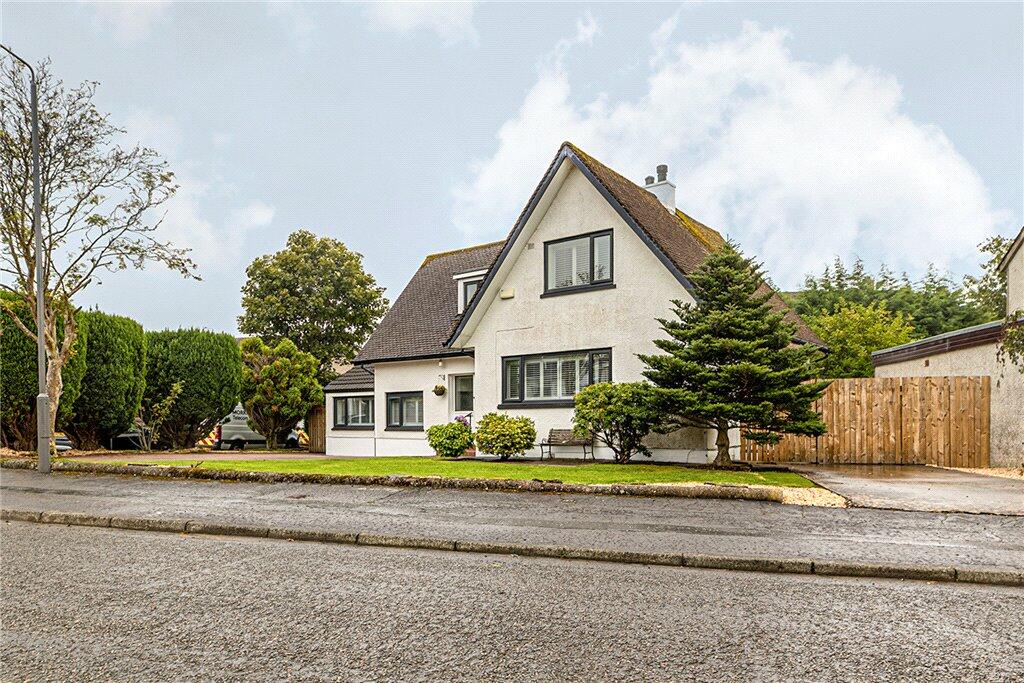5 bedroom detached house for sale in Castlehill Drive, Newton Mearns