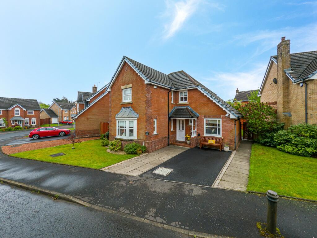 4 bedroom detached house for sale in Deaconsbank Avenue, Deaconsbank