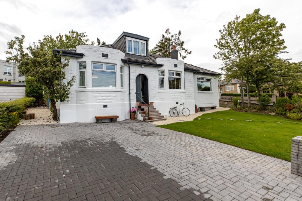 4 bedroom house for sale in Strathearn Road, Clarkston, Glasgow, G76