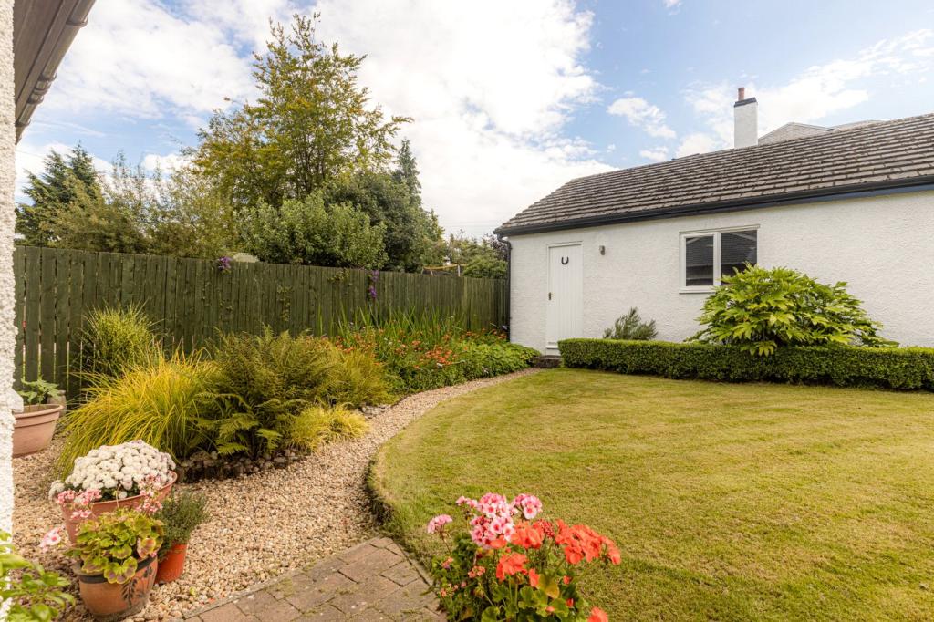 4 bedroom semidetached house for sale in Rouken Glen Road, Giffnock