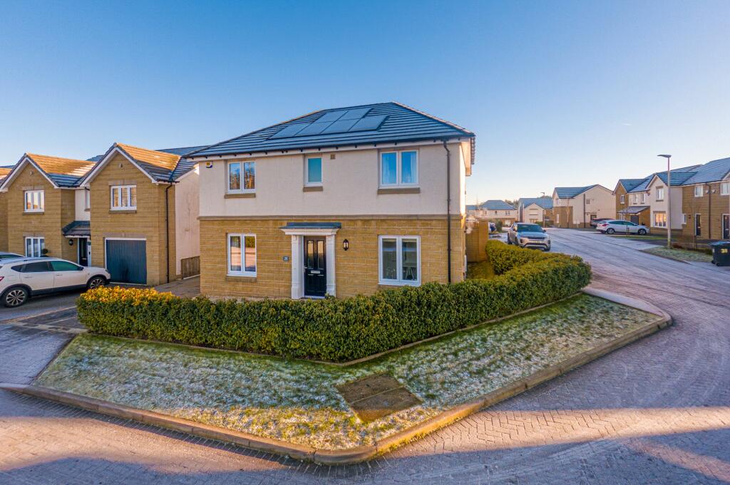 Main image of property: Sandray Gardens, Newton Mearns, Glasgow, East Renfrewshire