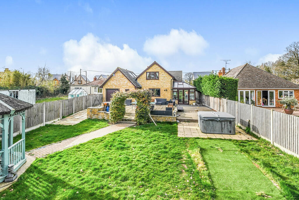 6 bedroom detached house for sale in Maldon Road, Goldhanger, MALDON, CM9