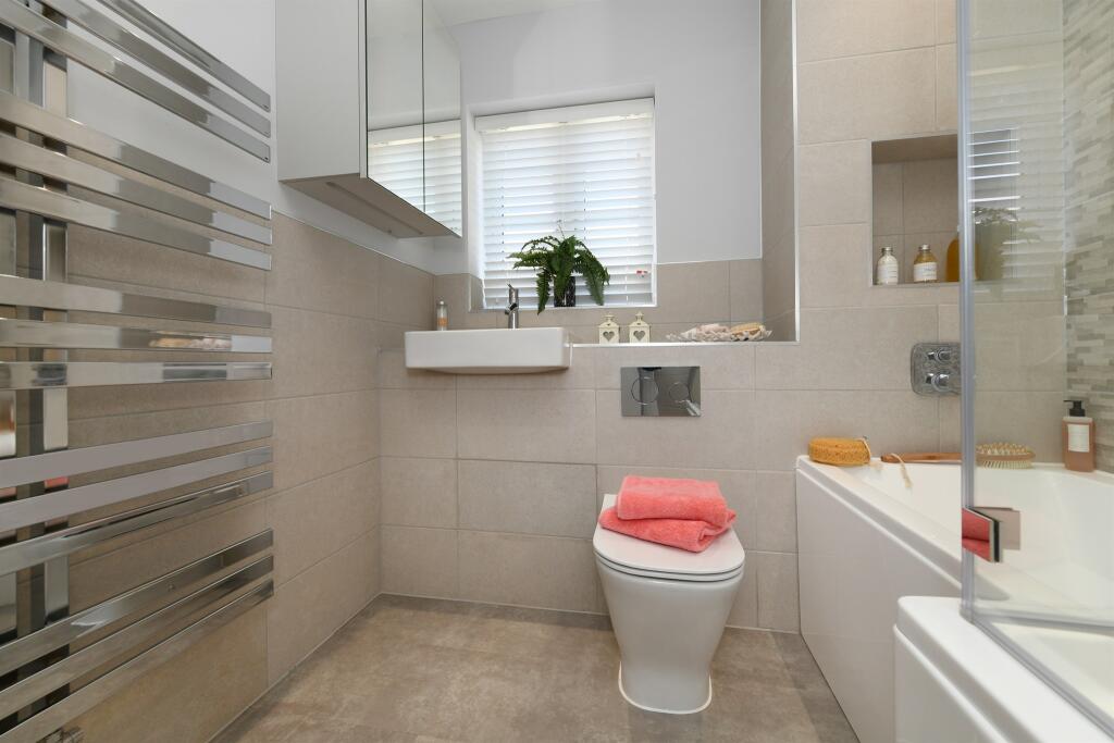 Additional property image - Hawthorn Close, Bicknacre, Chelmsford
