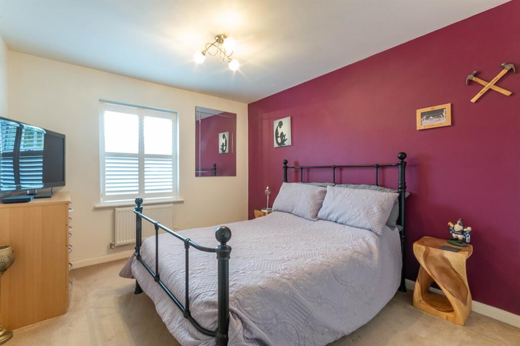 Additional property image - Rowan End, SOUTHMINSTER