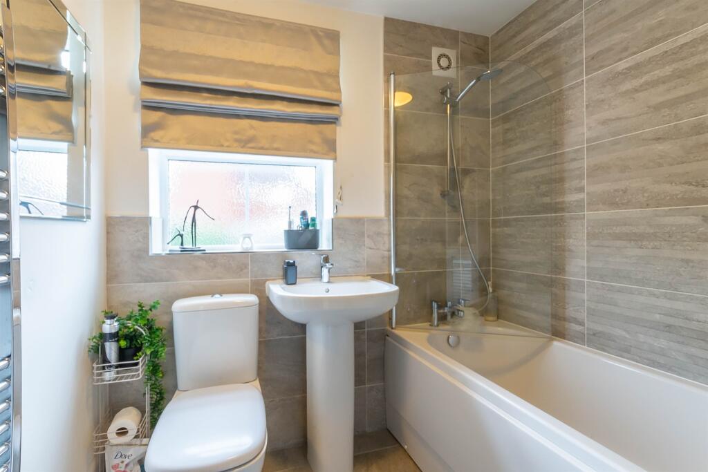 Additional property image - Rowan End, SOUTHMINSTER