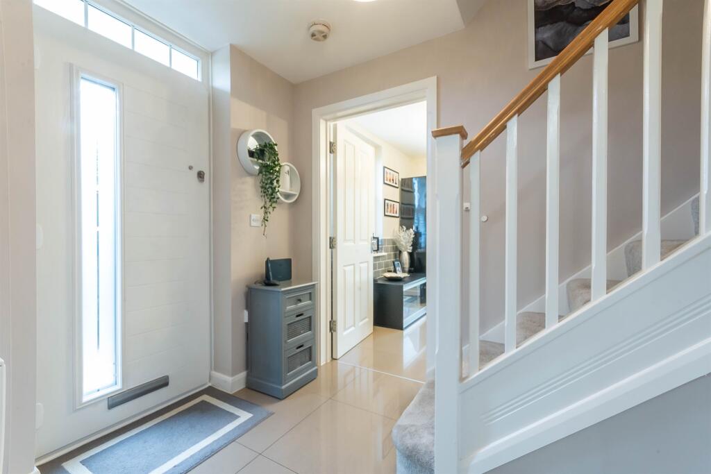 Additional property image - Rowan End, SOUTHMINSTER