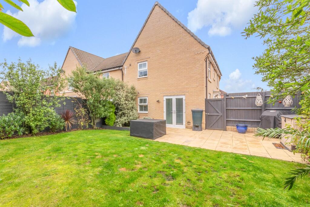 Additional property image - Rowan End, SOUTHMINSTER