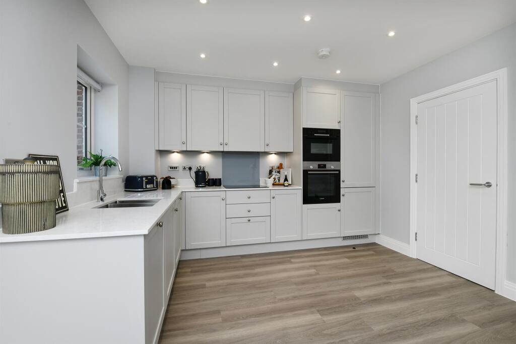 Additional property image - Hawthorn Close, Main Road, Bicknacre, Chelmsford