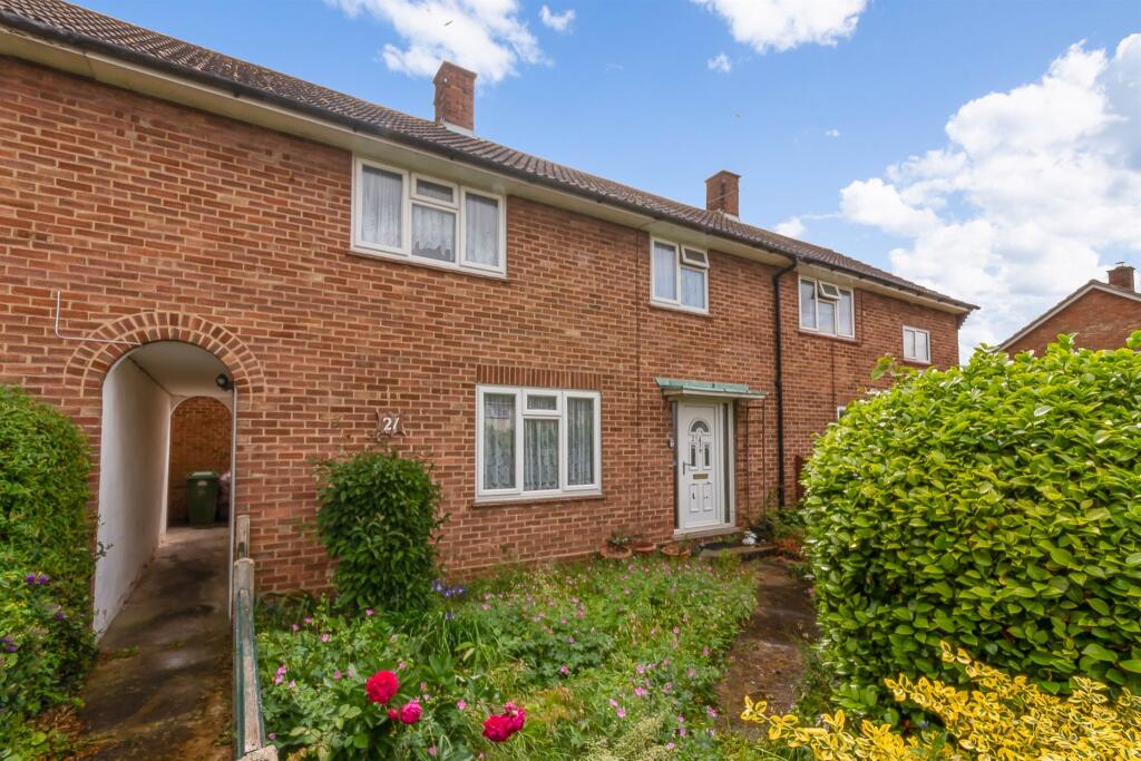 Main image of property: St. Nicholas Road, Tillingham, SOUTHMINSTER