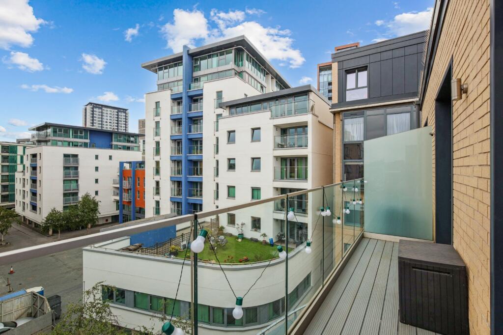 Main image of property: Red Lion Square, 
Wandsworth High Street, SW18