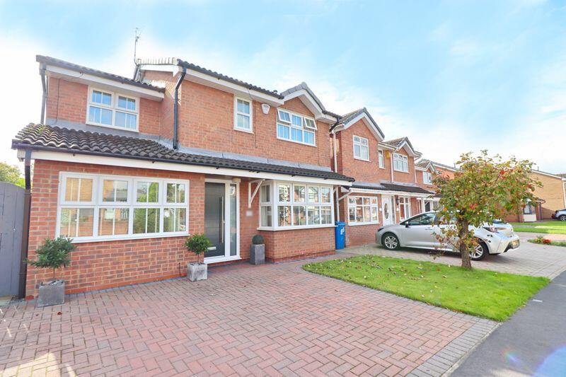 4 bedroom detached house for sale in Chalfont Drive, Astley, Tyldesley