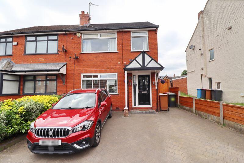 3 bedroom semidetached house for sale in Walkden Road, Worsley