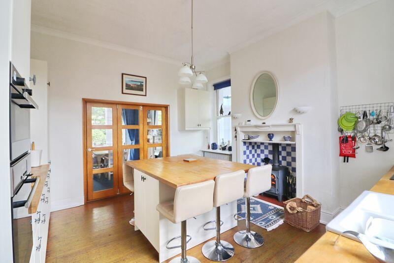 Additional property image - 10 Hawkshaw Ave, Darwen, Lanchashire