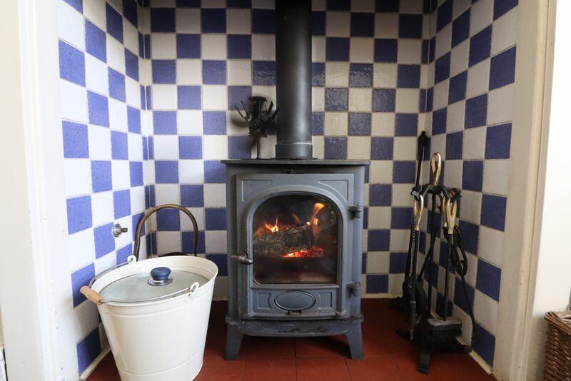 Additional property image - 10 Hawkshaw Ave, Darwen, Lanchashire