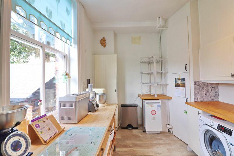 Additional property image - 10 Hawkshaw Ave, Darwen, Lanchashire