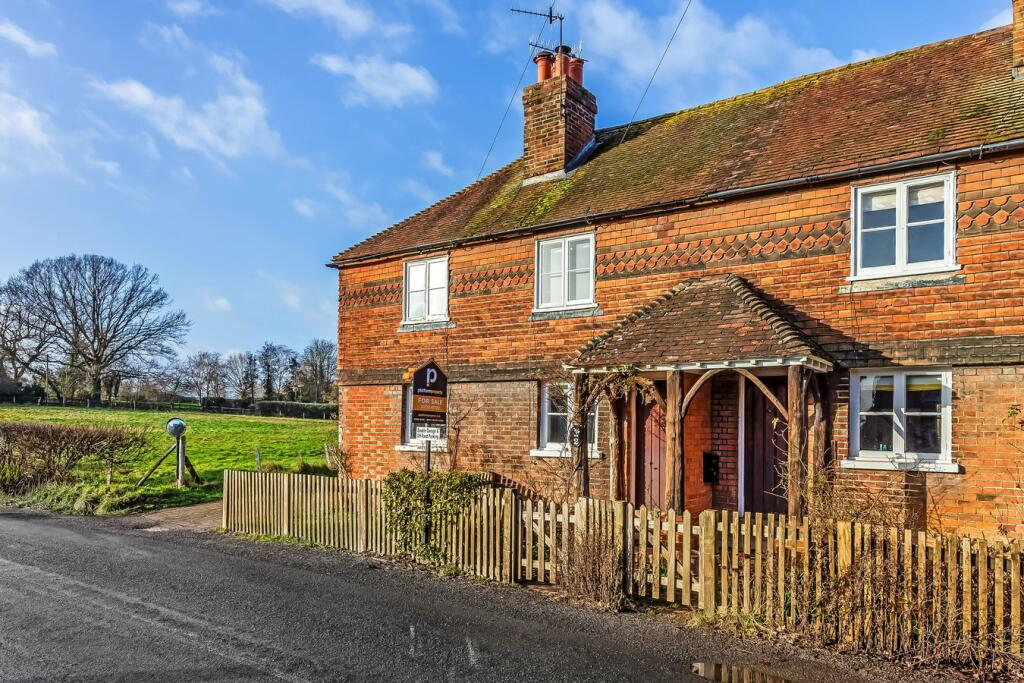 1 bedroom terraced house for sale in Riding Lane, Hildenborough