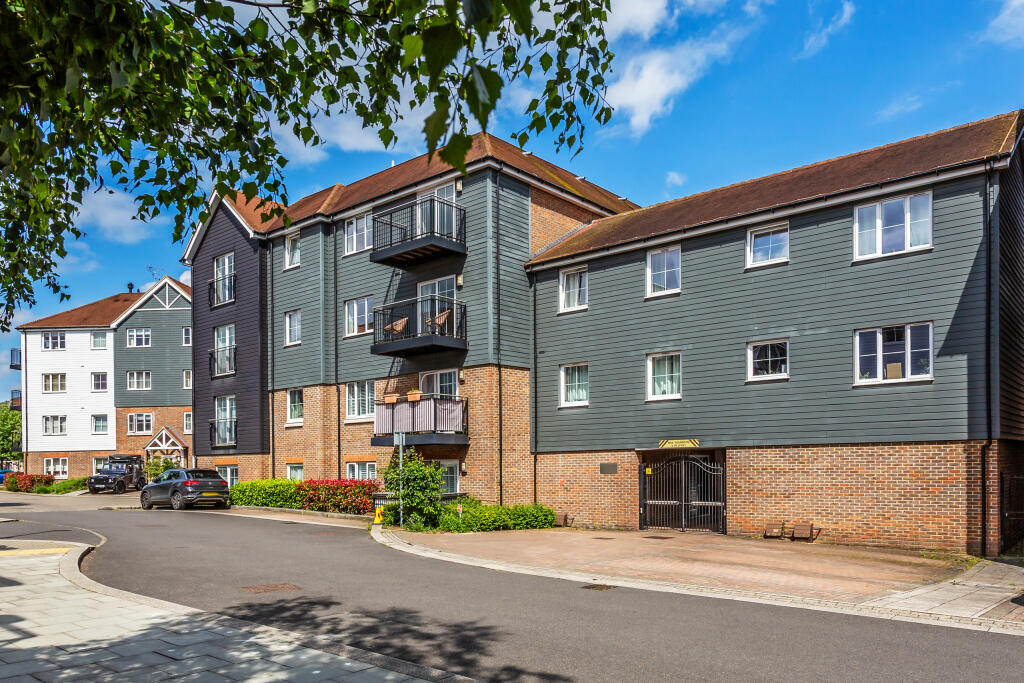 Main image of property: Ashbee Court, Eden Road, Dunton Green, Sevenoaks, Kent