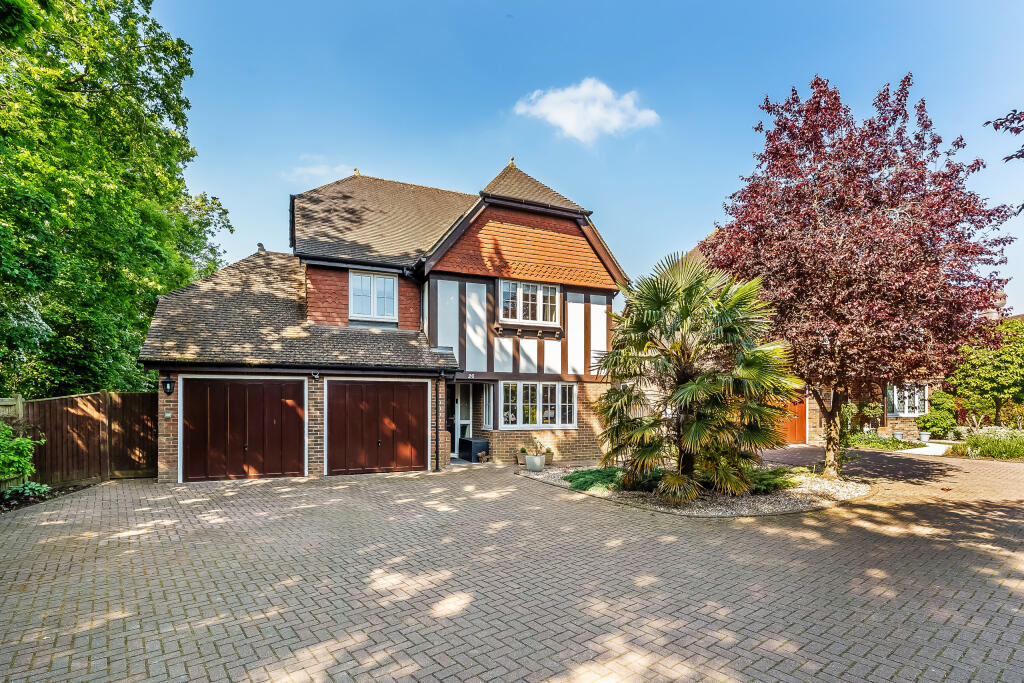 Main image of property: Greshams Way, Edenbridge, Kent