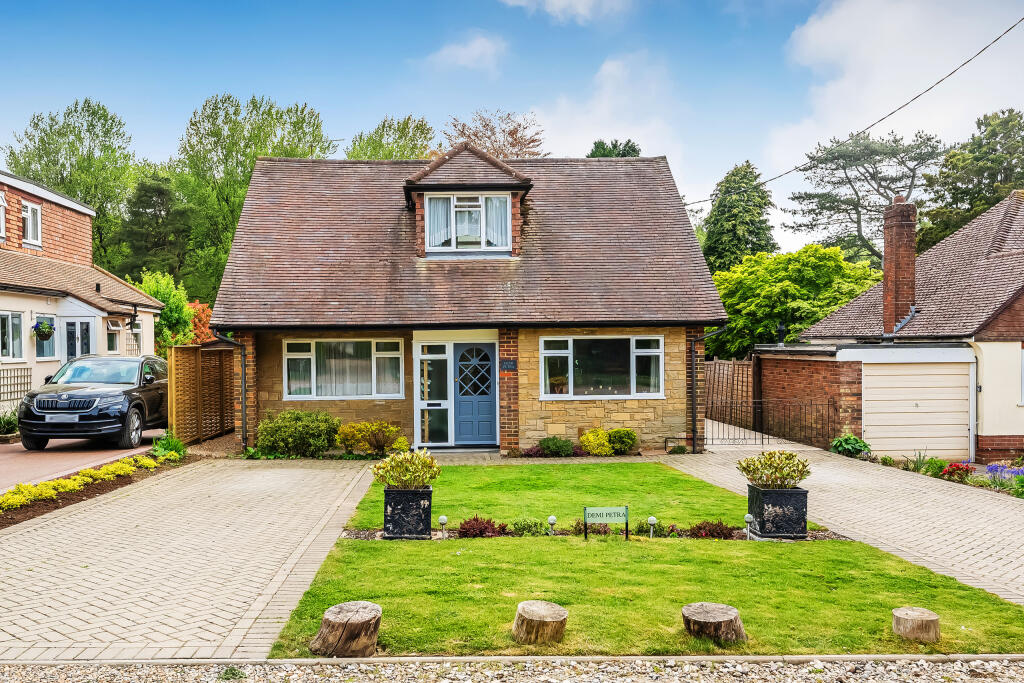 Main image of property: Viewlands Avenue, Westerham, Kent