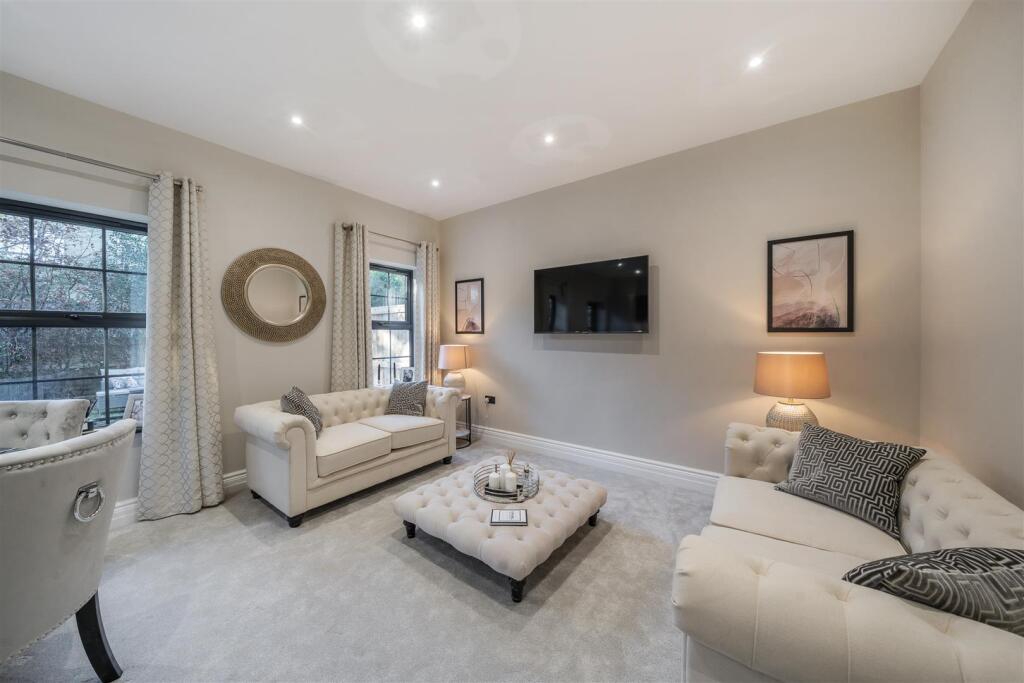 Additional property image - Shootersway, Berkhamsted