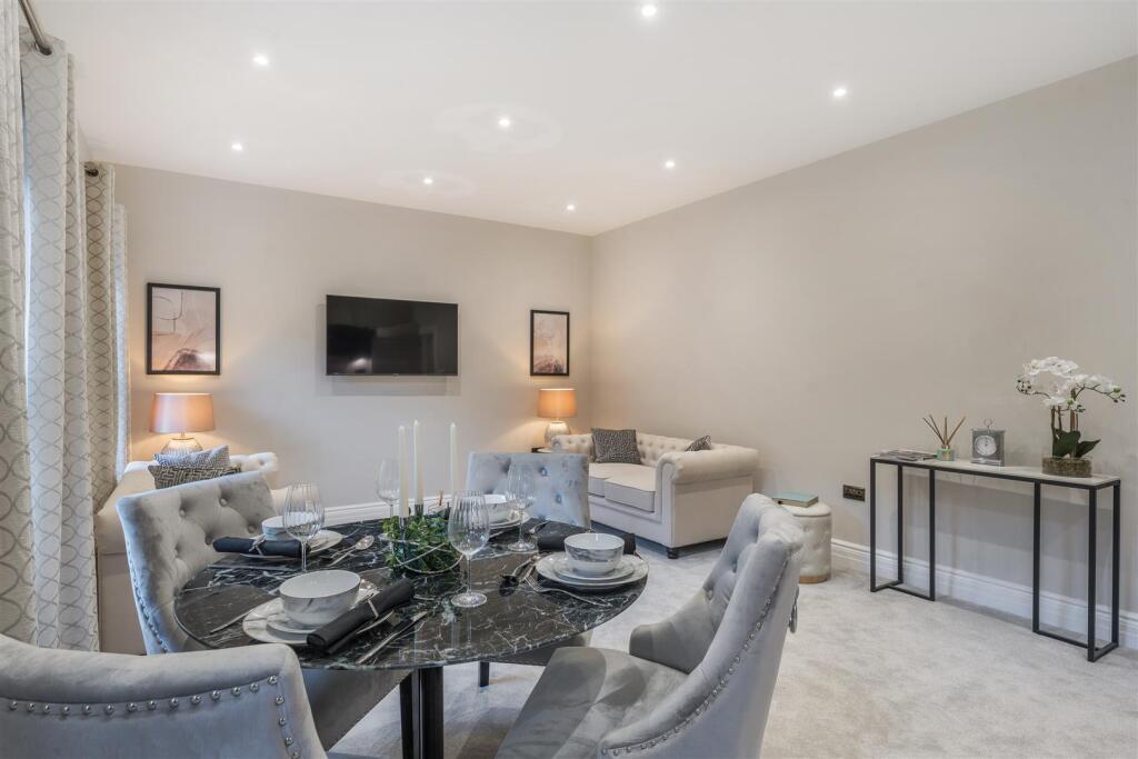 Additional property image - Shootersway, Berkhamsted