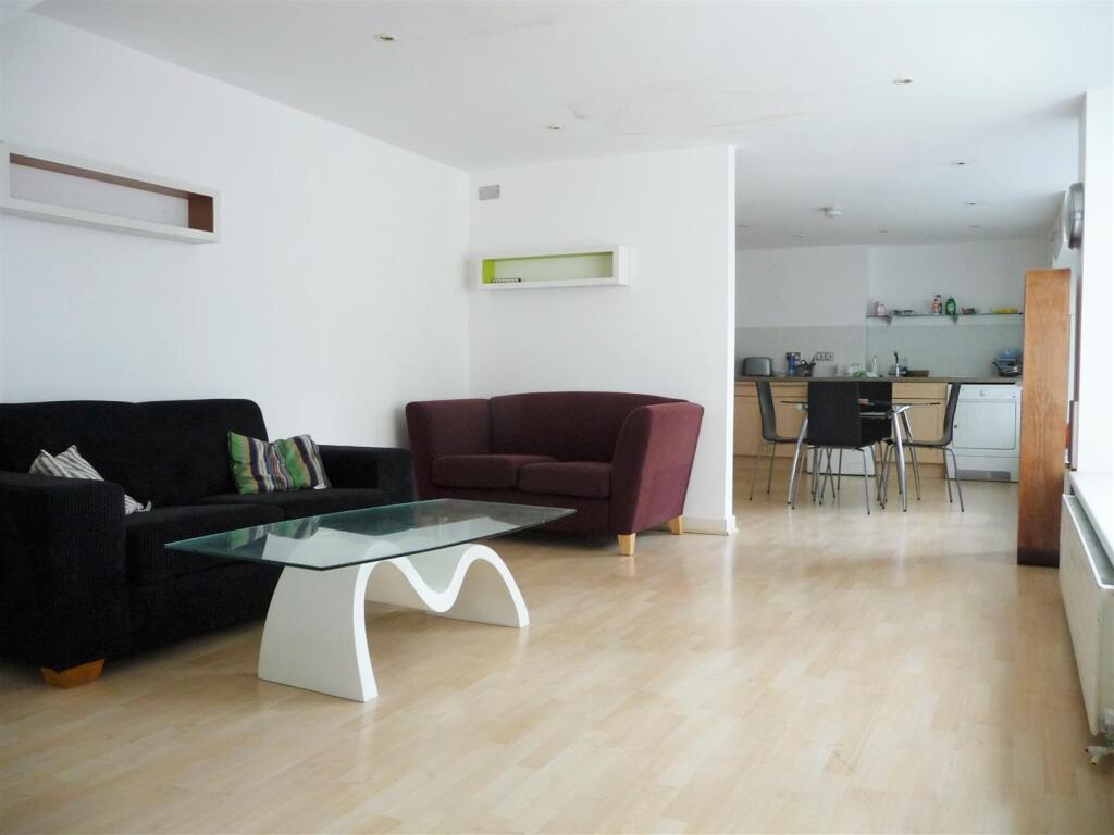 Main image of property: The Ocean Building - Spacious & Central