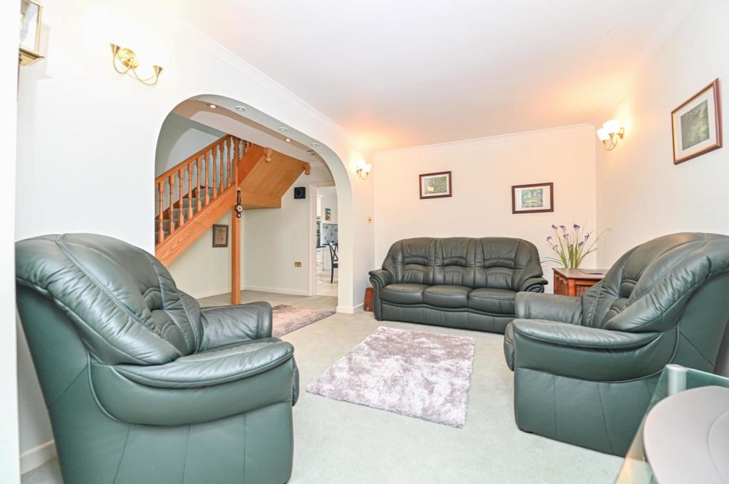 6 bedroom detached house for sale in Ashey Road, Ryde, PO33