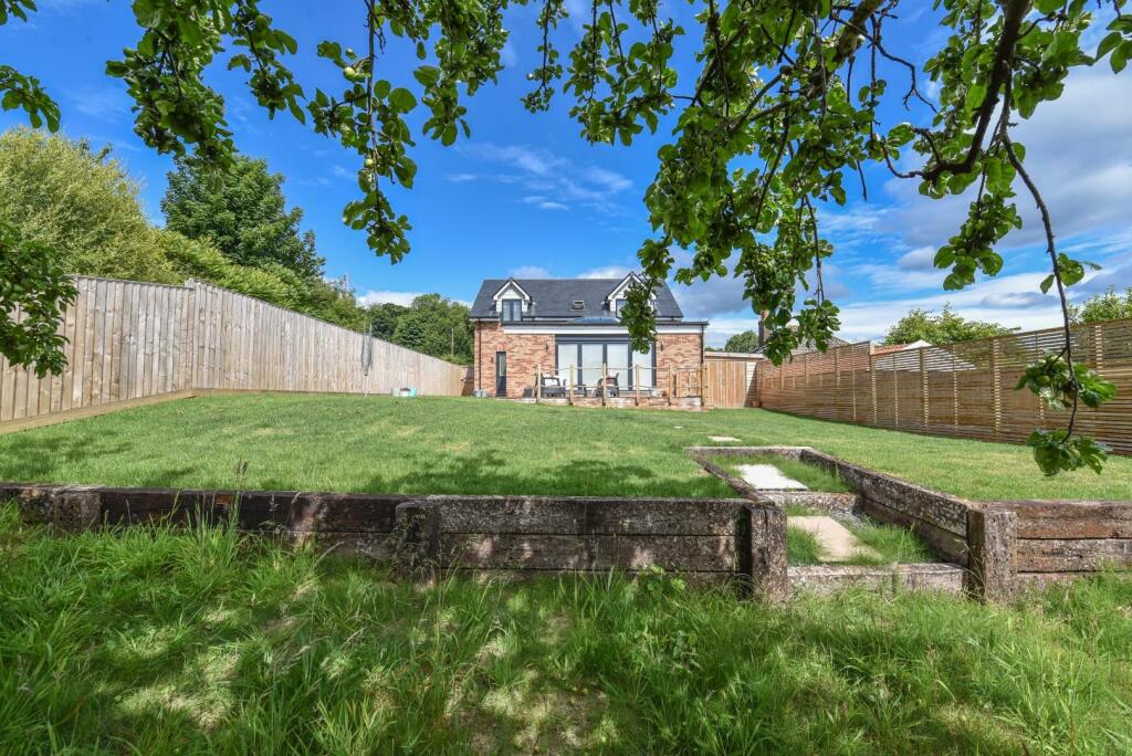 4 bedroom detached house for sale in Orchard Road, Shanklin, PO37