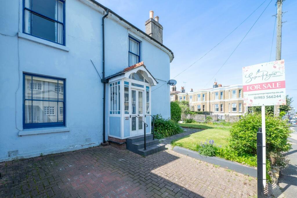 4 bedroom semidetached house for sale in Monkton Street, Ryde, PO33