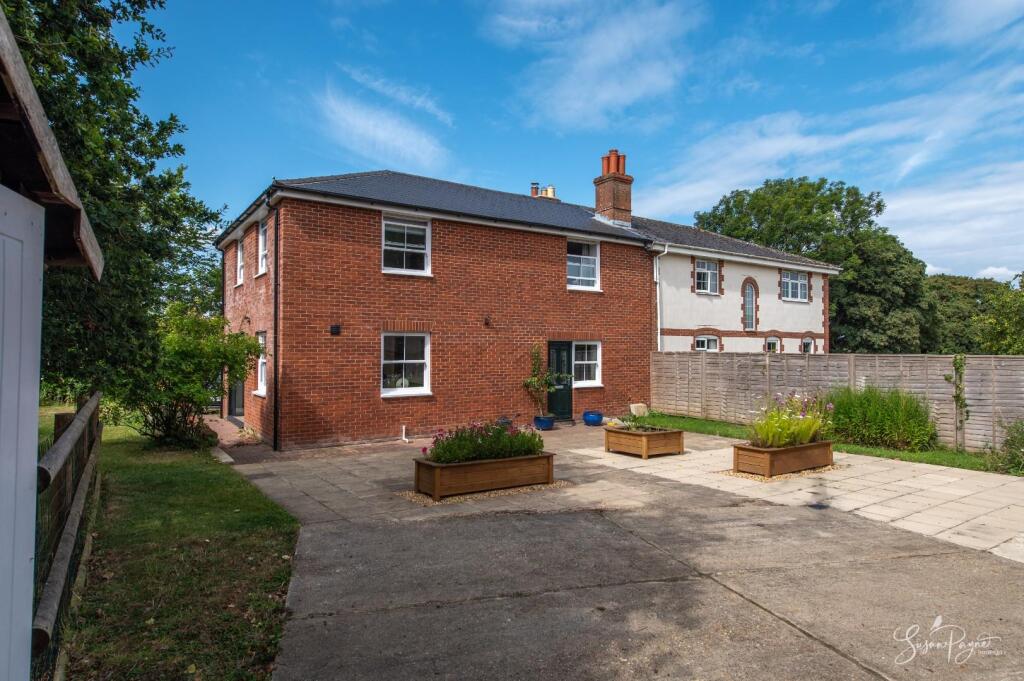 Main image of property: Calbourne, Newport