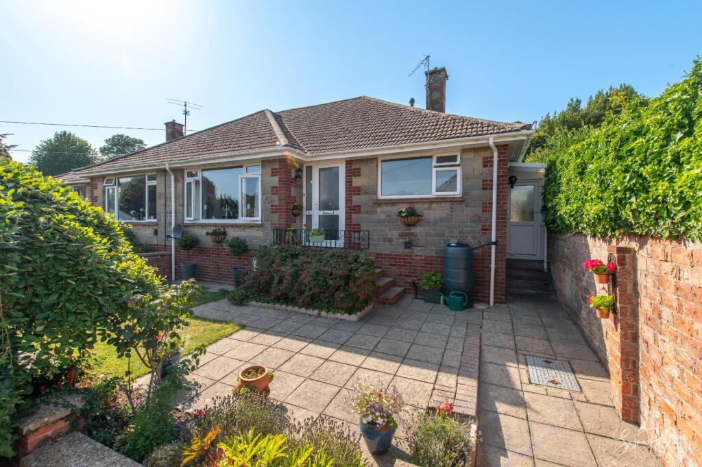 Main image of property: Castleside, 56 Clatterford Road, Newport