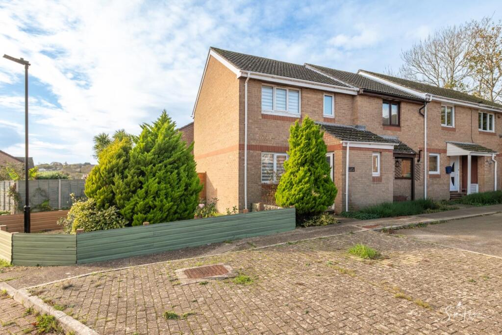 Main image of property: 1 Field View, Ryde