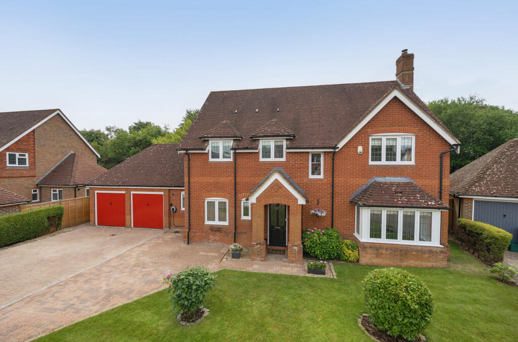 Main image of property: Hanningtons Way, Burghfield Common, Reading, Berkshire, RG7