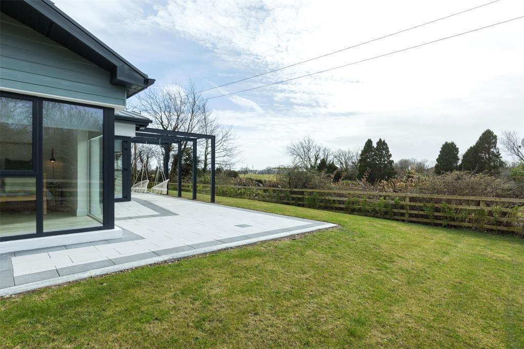 3 bedroom detached house for sale in Sea Road, Ballymoney, Gorey, Co