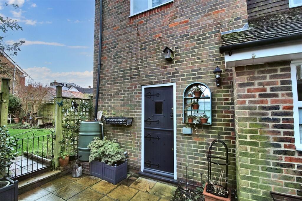 Main image of property: Hatchgate Lane, Cuckfield, Haywards Heath, RH17