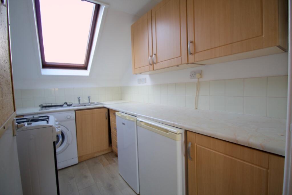 Additional property image - Malefant Street, Cathays, Cardiff(City), CF24