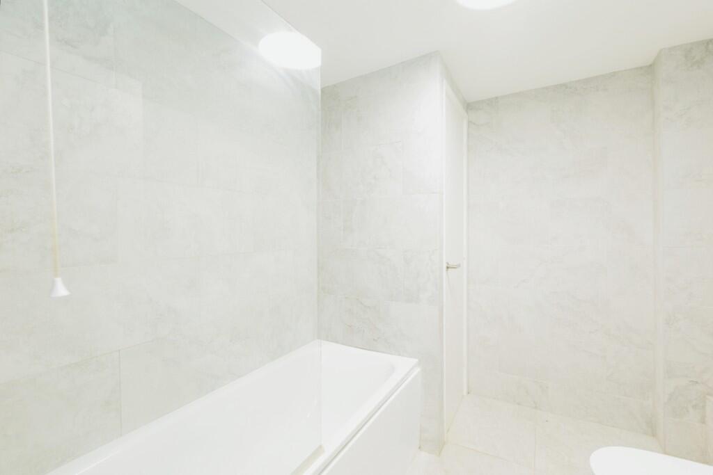 Additional property image - Laura Place, Bath, Somerset, BA2