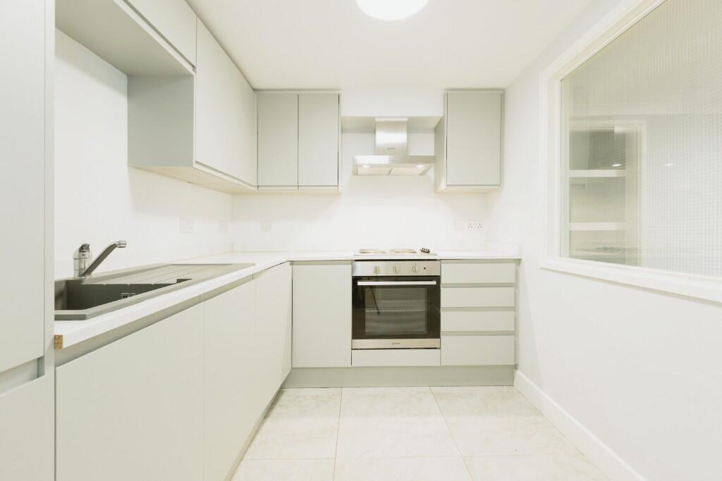 Additional property image - Laura Place, Bath, Somerset, BA2