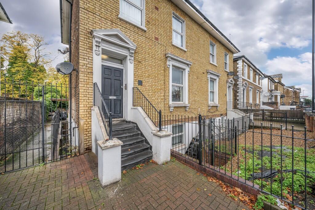 Main image of property: Wellesley Road, Croydon, Surrey, CR0