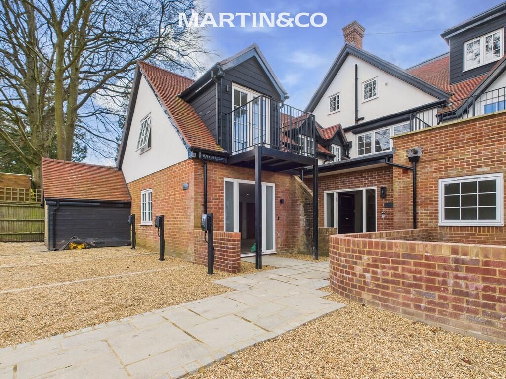 Main image of property: Oakingham Court, 18 Heath Hill Road North