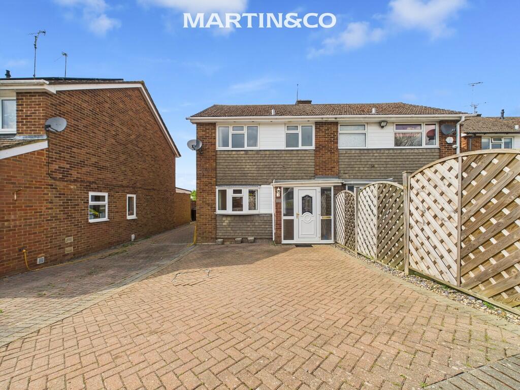 Main image of property: Chamberlain Gardens, Arborfield Cross