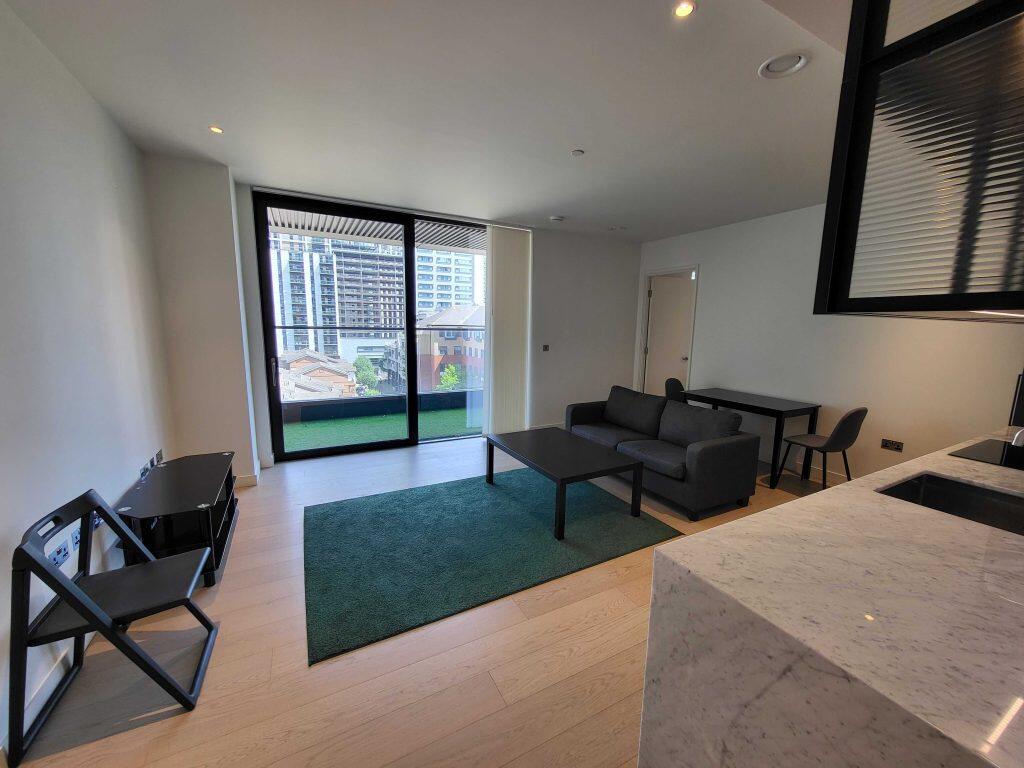 Main image of property: Wards Place, Isle of Dogs, E14 9AZ – 1 Bedroom Flat