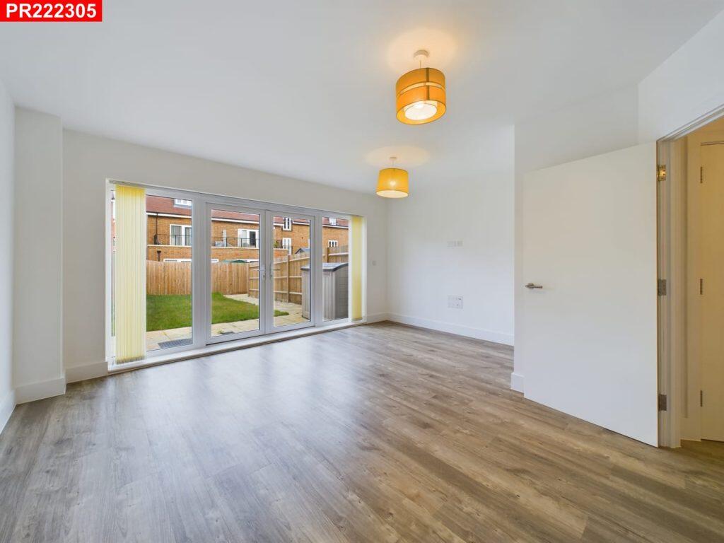 Main image of property: Tadworth – 3 Bedrooms House