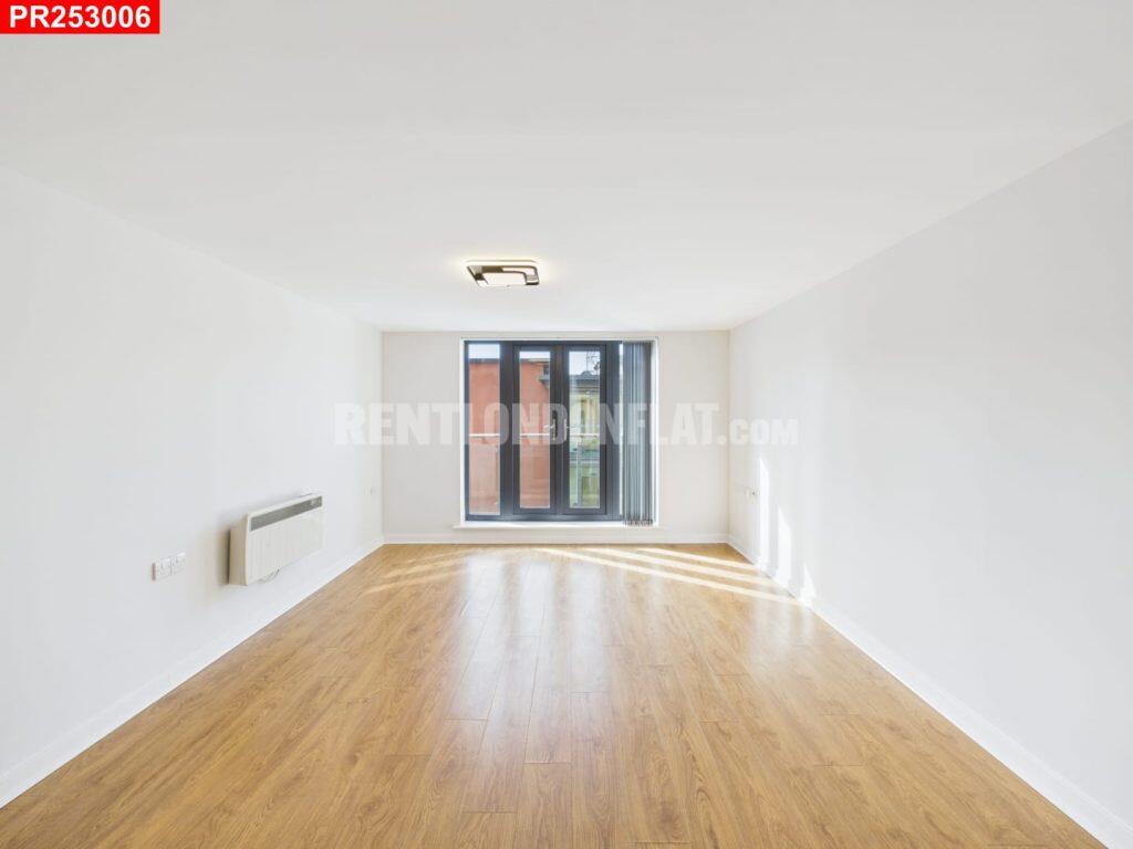 Main image of property: Beckenham – 2 Bedrooms Flat