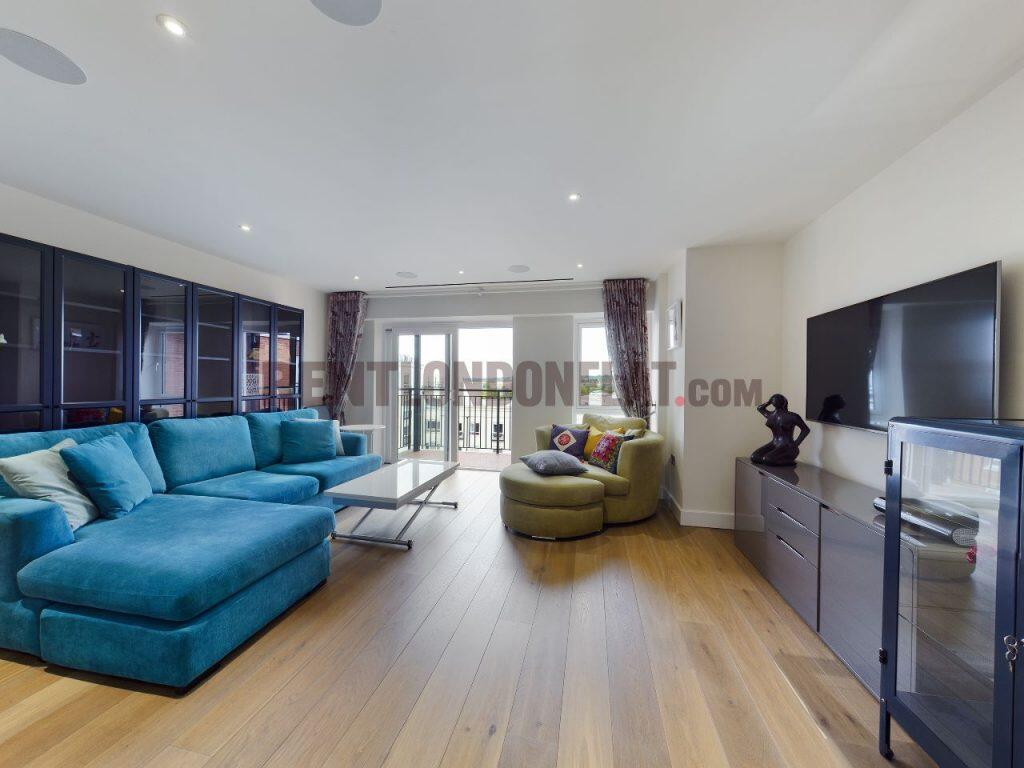 Main image of property: Colindale – 2 Bedrooms Flat