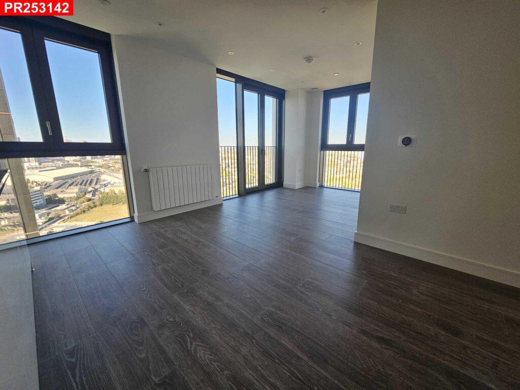 Main image of property: West Ham – 2 Bedrooms Flat