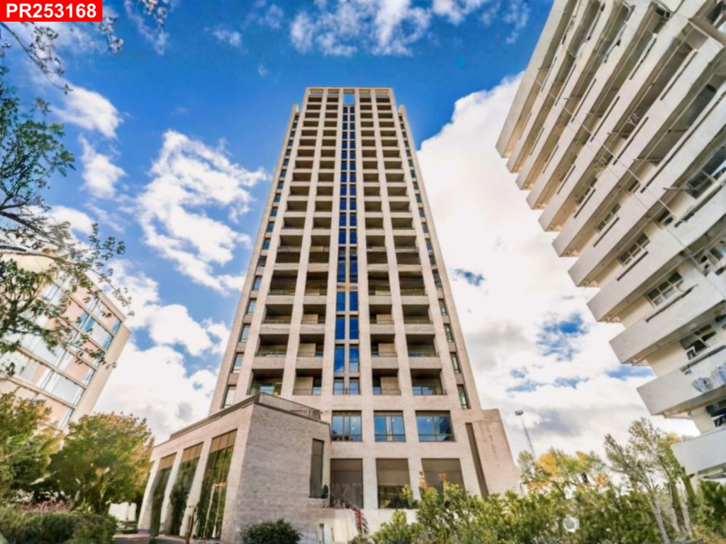 Main image of property: Clapham – 2 Bedrooms Flat