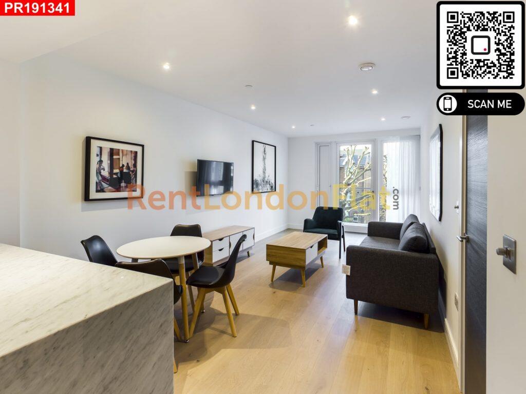 Main image of property: Hammersmith – 2 Bedrooms Flat