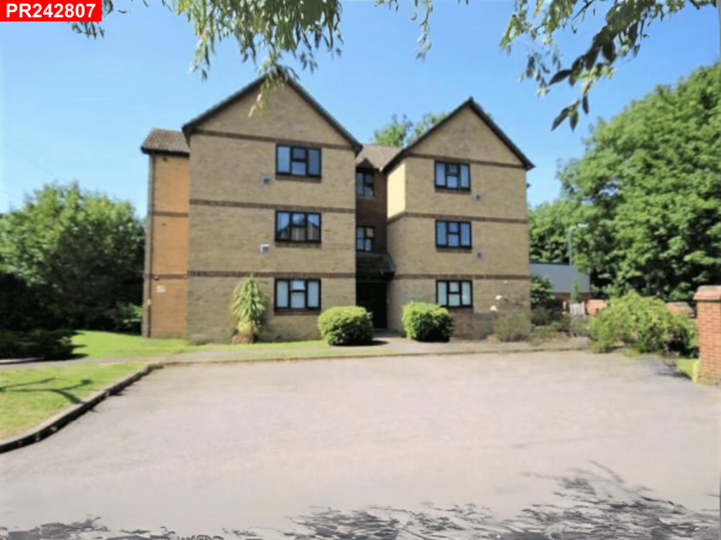 Main image of property: Slough – 1 Bedroom Flat