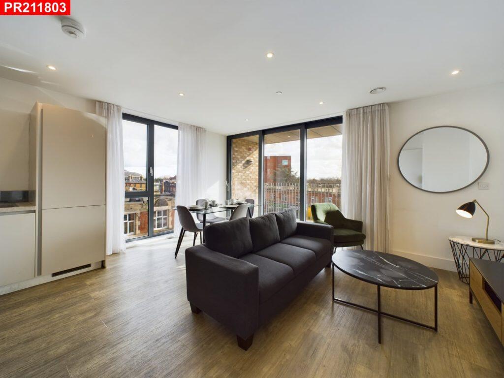 Main image of property: Staines – 2 Bedrooms Flat